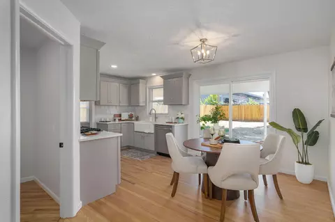 Dining - 652 W University St, Springfield, MO 65807 photo 1 of 3