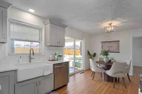 Dining - 652 W University St, Springfield, MO 65807 photo 3 of 3