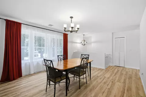 Dining - 5055 S Walnut Hill Rd, Springfield, MO 65810 photo 2 of 2