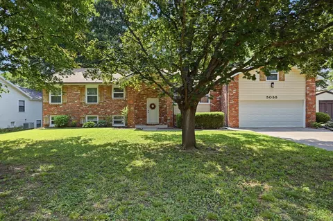 Exterior - 5055 S Walnut Hill Rd, Springfield, MO 65810 photo 2 of 8