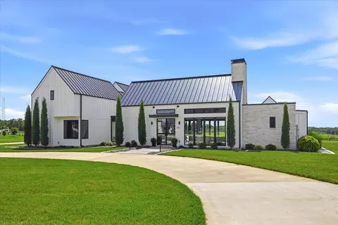 Exterior - 221 E Wisteria Ln, Ozark, MO 65721 photo 4 of 21