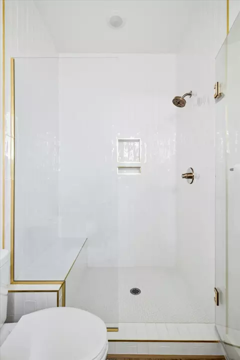 Bath - 221 E Wisteria Ln, Ozark, MO 65721 photo 7 of 13