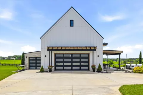 Exterior - 221 E Wisteria Ln, Ozark, MO 65721 photo 16 of 21