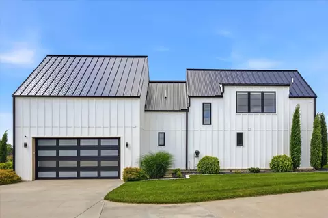 Exterior - 221 E Wisteria Ln, Ozark, MO 65721 photo 17 of 21