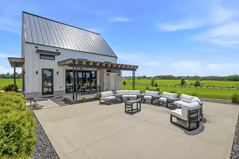 Exterior - 221 E Wisteria Ln, Ozark, MO 65721 photo 14 of 21