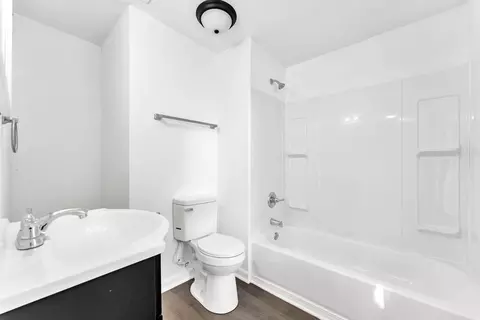 Bath - 827 E Garfield St, Springfield, MO 65803 photo 1 of 2