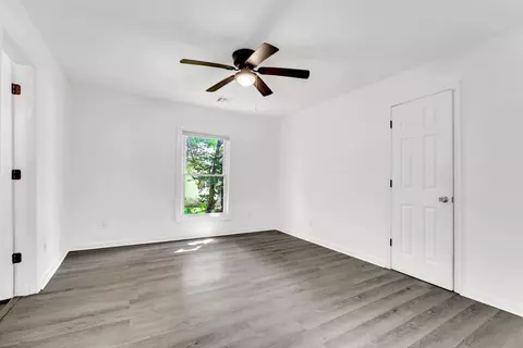 Bedroom - 827 E Garfield St, Springfield, MO 65803 photo 2 of 3