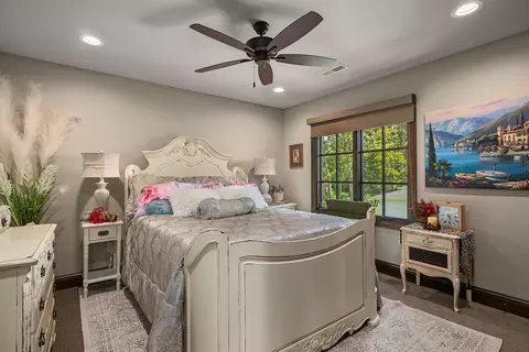 Bedroom - 871 E Kenmare Ct, Nixa, MO 65714 photo 10 of 11