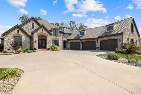 Exterior - 871 E Kenmare Ct, Nixa, MO 65714 photo 7 of 31