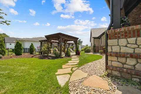 Exterior - 871 E Kenmare Ct, Nixa, MO 65714 photo 23 of 31