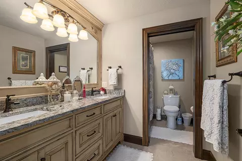 Bath - 871 E Kenmare Ct, Nixa, MO 65714 photo 7 of 7