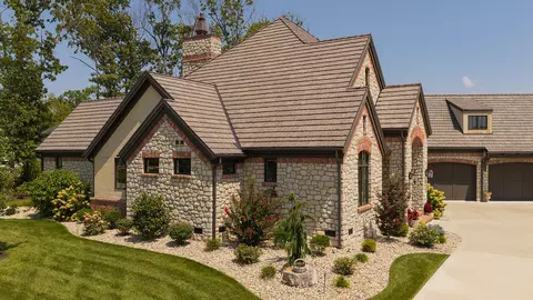Exterior - 871 E Kenmare Ct, Nixa, MO 65714 photo 6 of 31