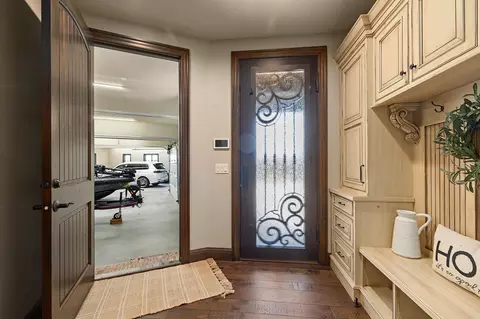 Entry Way - 871 E Kenmare Ct, Nixa, MO 65714 photo 6 of 14