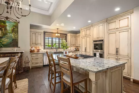 Kitchen - 871 E Kenmare Ct, Nixa, MO 65714 photo 2 of 10
