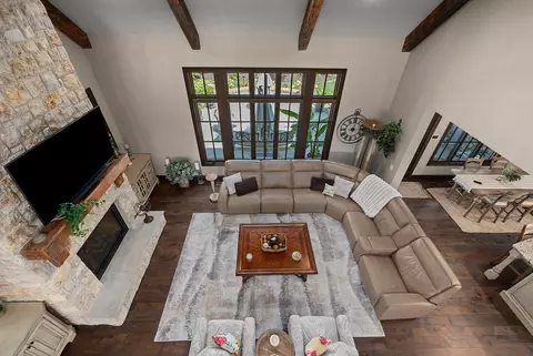 Living - 871 E Kenmare Ct, Nixa, MO 65714 photo 6 of 6