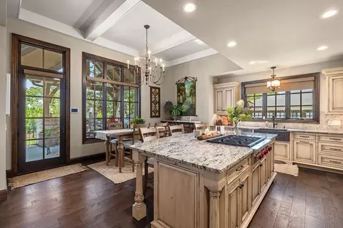 Kitchen - 871 E Kenmare Ct, Nixa, MO 65714 photo 1 of 10