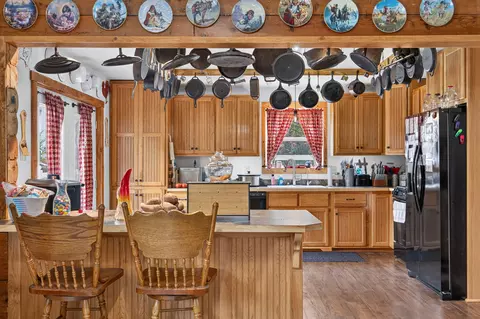 Kitchen - 280 Auburn Rd, Branson, MO 65616 photo 2 of 4