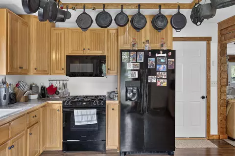 Kitchen - 280 Auburn Rd, Branson, MO 65616 photo 3 of 4