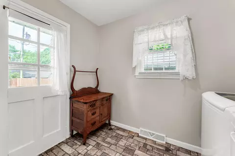 Other - 1512 E Walnut Lawn St, Springfield, MO 65804 photo 8 of 9