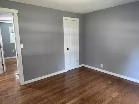 Bedroom - 1540 E Nora St, Springfield, MO 65803 photo 2 of 5
