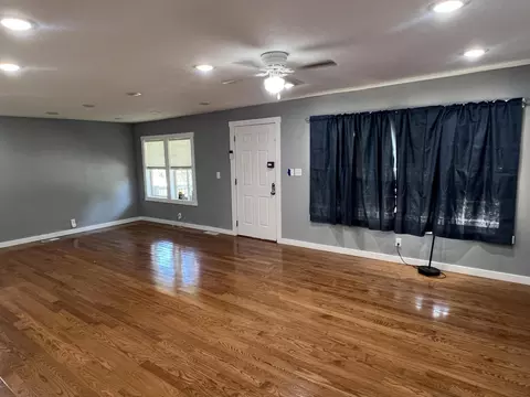 Living - 1540 E Nora St, Springfield, MO 65803 photo 3 of 5