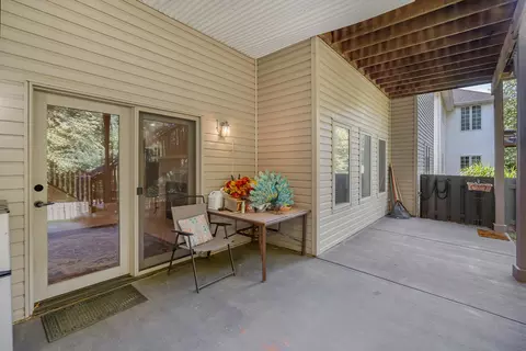 Exterior - 5125 S Chatsworth Ave, Springfield, MO 65810 photo 6 of 12