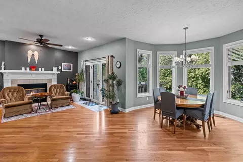 Dining - 5125 S Chatsworth Ave, Springfield, MO 65810 photo 1 of 1
