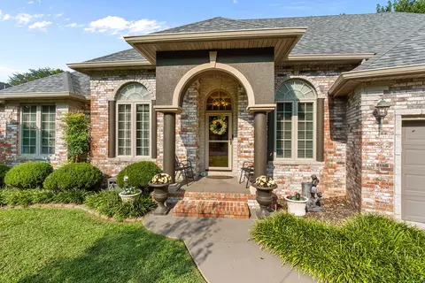 Exterior - 5125 S Chatsworth Ave, Springfield, MO 65810 photo 4 of 12