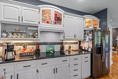 Kitchen - 5125 S Chatsworth Ave, Springfield, MO 65810 photo 5 of 6