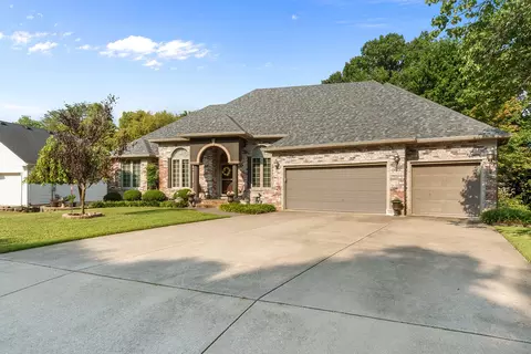 Exterior - 5125 S Chatsworth Ave, Springfield, MO 65810 photo 3 of 12