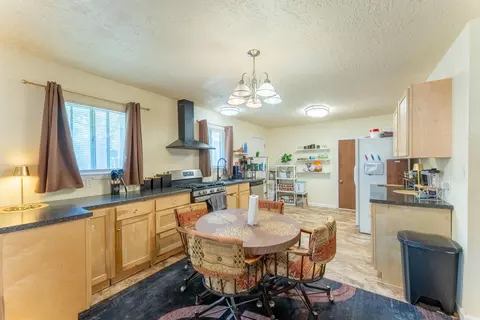 Kitchen - 1437 W Central St, Springfield, MO 65802 photo 1 of 2