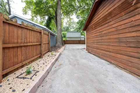 Exterior - 1649 S Jefferson Ave, Springfield, MO 65807 photo 18 of 18