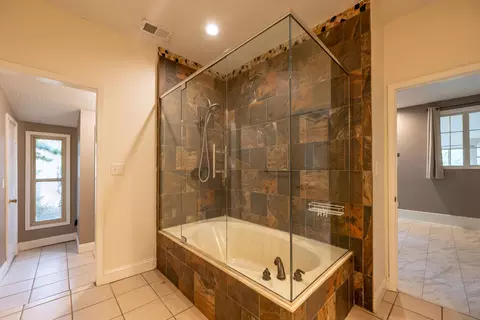 Bath - 1649 S Jefferson Ave, Springfield, MO 65807 photo 3 of 6