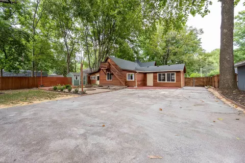 Exterior - 1649 S Jefferson Ave, Springfield, MO 65807 photo 15 of 18