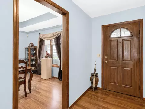 Entry Way - 942 S Greentree Ave, Springfield, MO 65809 photo 1 of 1