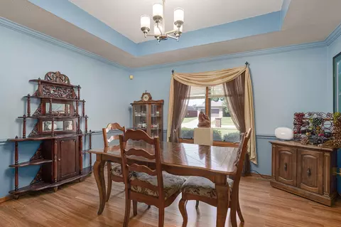 Dining - 942 S Greentree Ave, Springfield, MO 65809 photo 2 of 2