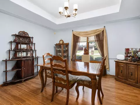 Dining - 942 S Greentree Ave, Springfield, MO 65809 photo 2 of 2