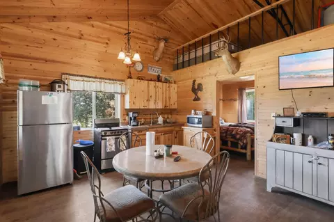 Dining - 3207 S 205th Rd, Goodson, MO 65663 photo 3 of 3