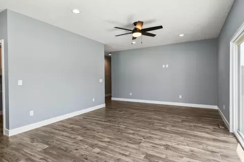 Living - 510 Pine St, Willard, MO 65781 photo 3 of 3