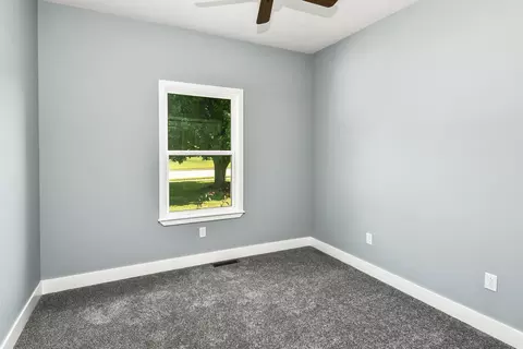 Bedroom - 510 Pine St, Willard, MO 65781 photo 5 of 6