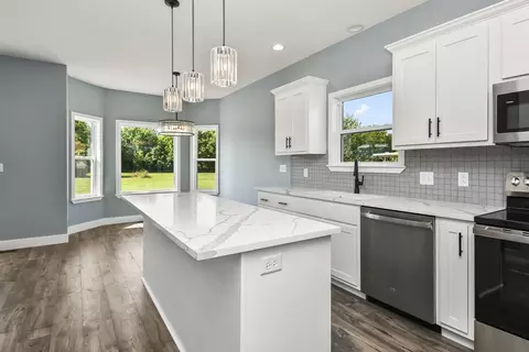 Kitchen - 510 Pine St, Willard, MO 65781 photo 6 of 7