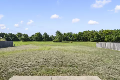 Exterior - 510 Pine St, Willard, MO 65781 photo 2 of 6