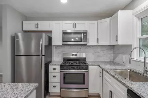 Kitchen - 3552 S Franklin Ave, Springfield, MO 65807 photo 1 of 3