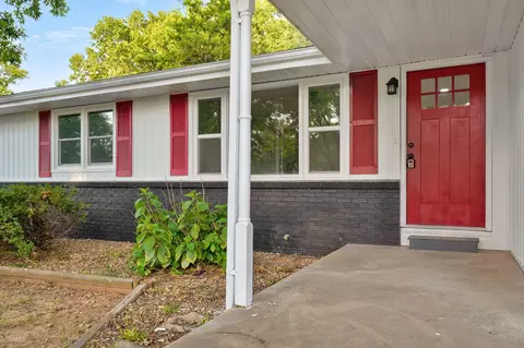 Exterior - 3552 S Franklin Ave, Springfield, MO 65807 photo 3 of 7