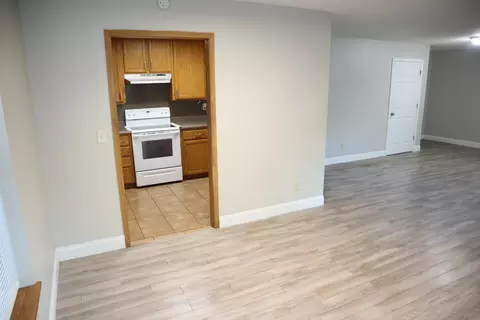 Living - 651 W Nichols St, Springfield, MO 65802 photo 4 of 4