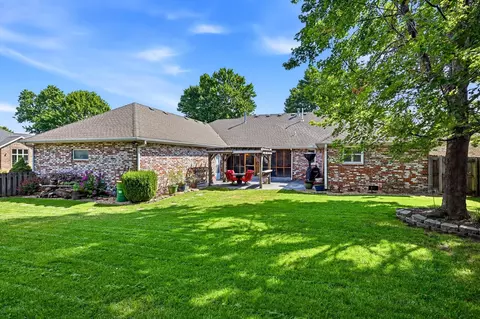 Exterior - 4621 S Warren Rd, Springfield, MO 65810 photo 10 of 11