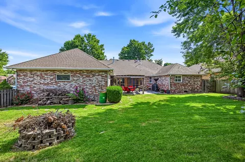 Exterior - 4621 S Warren Rd, Springfield, MO 65810 photo 11 of 11