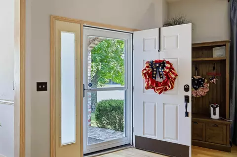 Entry Way - 4621 S Warren Rd, Springfield, MO 65810 photo 1 of 1