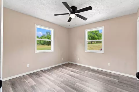 Bedroom - 304 Swafford Ln, Shell Knob, MO 65747 photo 1 of 4