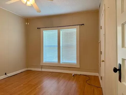 Bedroom - 204 East 3rd St, Mountain View, MO 65548 photo 3 of 6